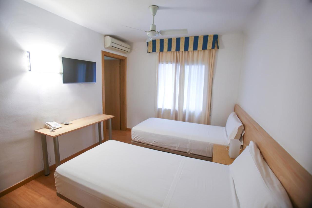 Gatell Hotel Vilanova i la Geltrú Zewnętrze zdjęcie