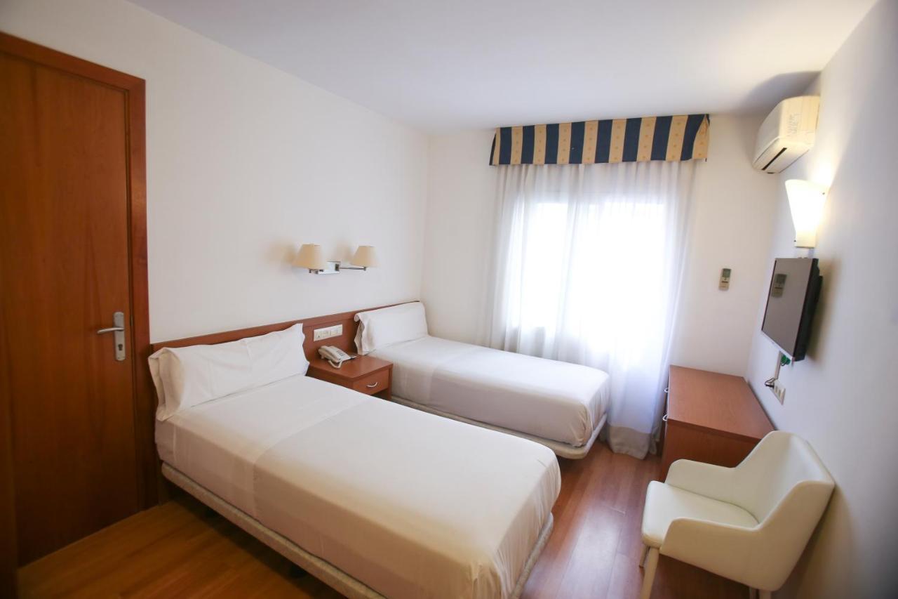 Gatell Hotel Vilanova i la Geltrú Zewnętrze zdjęcie